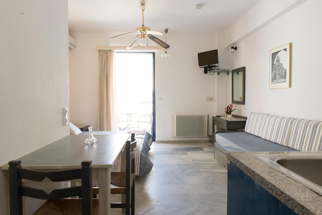 Emilia Hotel Apartments Rethymno  Bagian luar foto